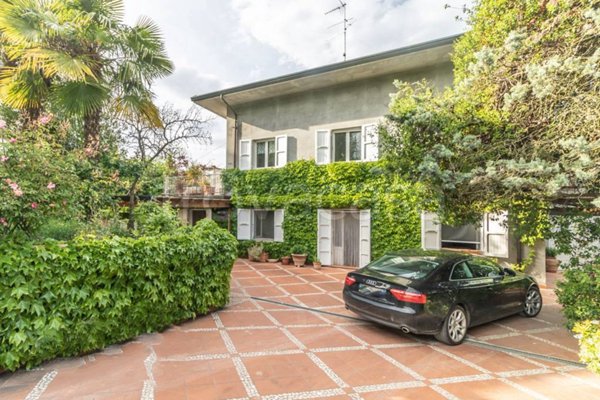 casa indipendente in vendita a Cesena in zona Cesuola