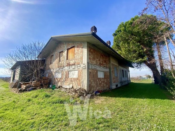 casa indipendente in vendita a Cesena in zona Pievesestina