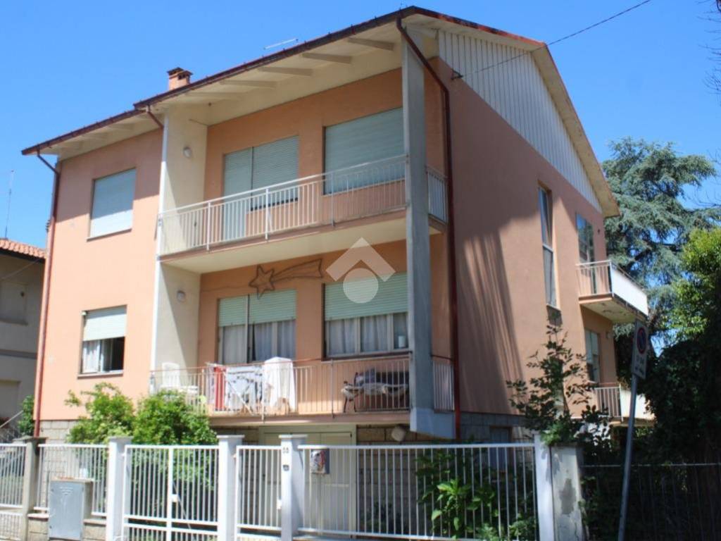 casa indipendente in vendita a Cesena in zona Vigne