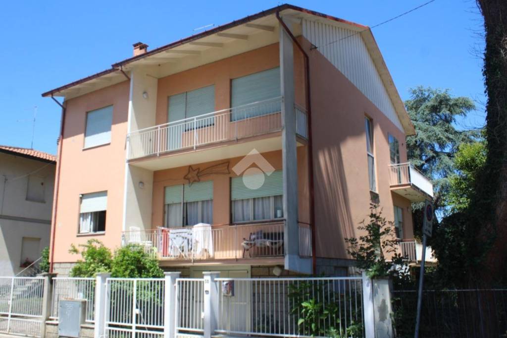 casa indipendente in vendita a Cesena in zona Vigne