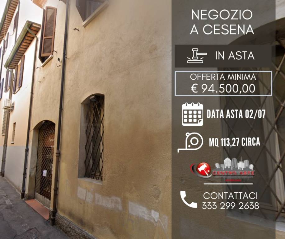 negozio in vendita a Cesena in zona Centro Storico