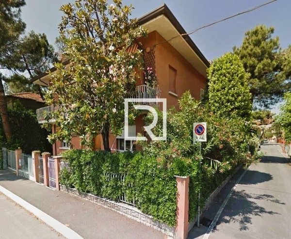 casa indipendente in vendita a Cesena in zona Vigne