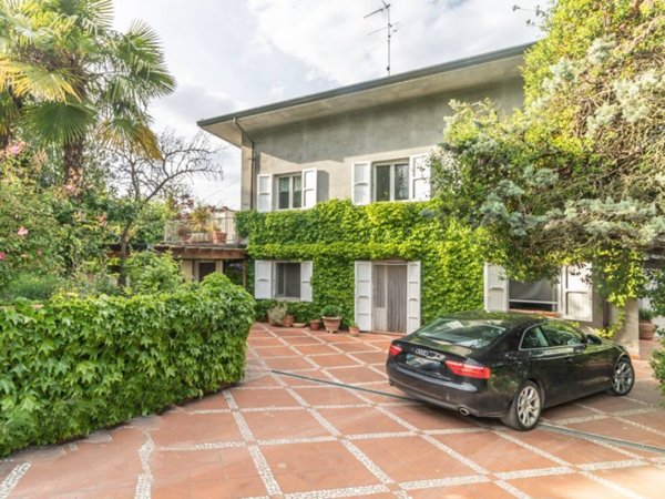 casa indipendente in vendita a Cesena in zona Cesuola