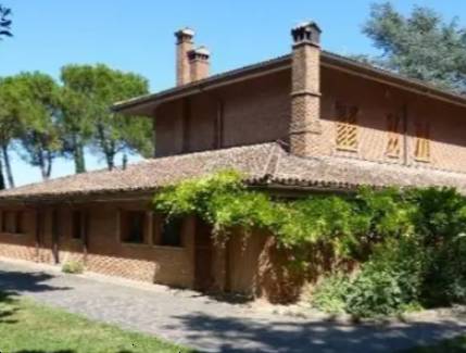 casa indipendente in vendita a Cesena in zona Settecrociari