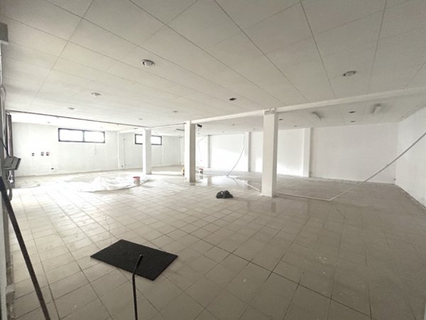 negozio in vendita a Cesena in zona Torre del Moro