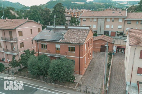 casa indipendente in vendita a Cesena in zona San Carlo