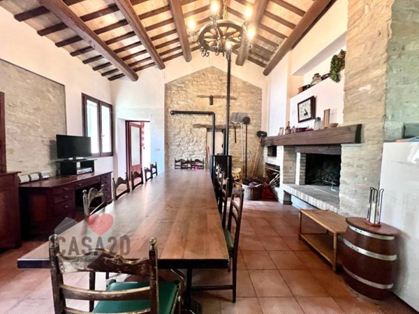 casa indipendente in vendita a Cesena in zona Oltresavio