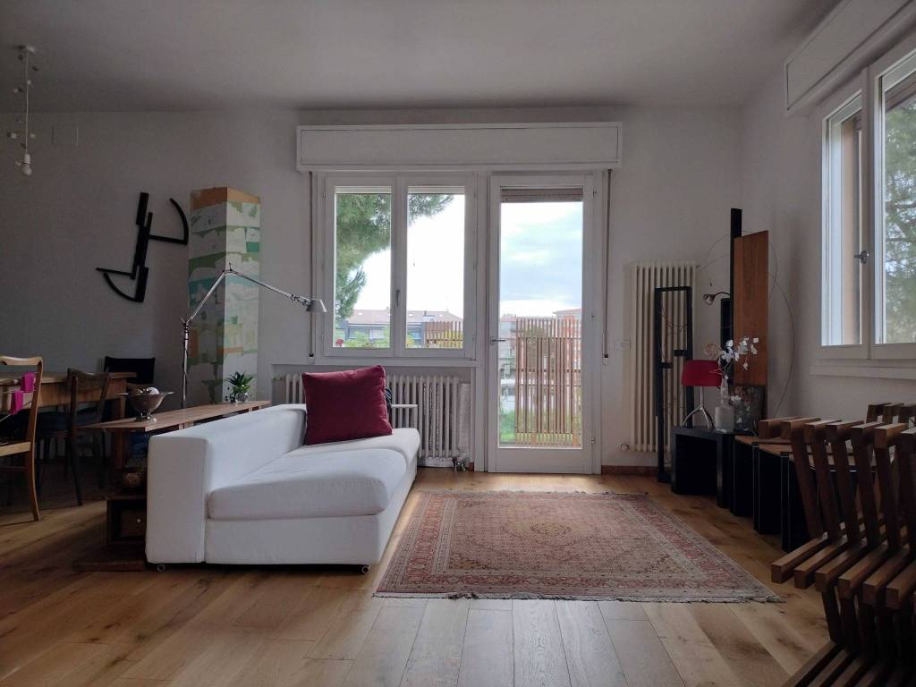 intera palazzina in vendita a Cesena in zona Torre del Moro