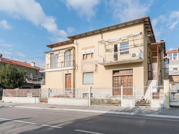 casa indipendente in vendita a Cesena