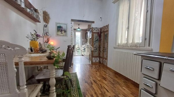 casa indipendente in vendita a Cesena