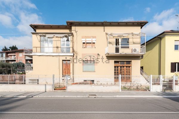 casa indipendente in vendita a Cesena