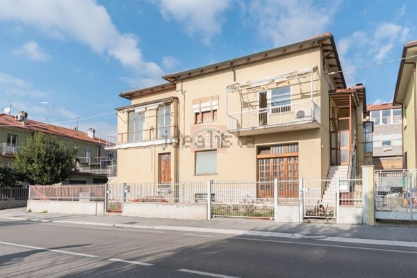 casa indipendente in vendita a Cesena