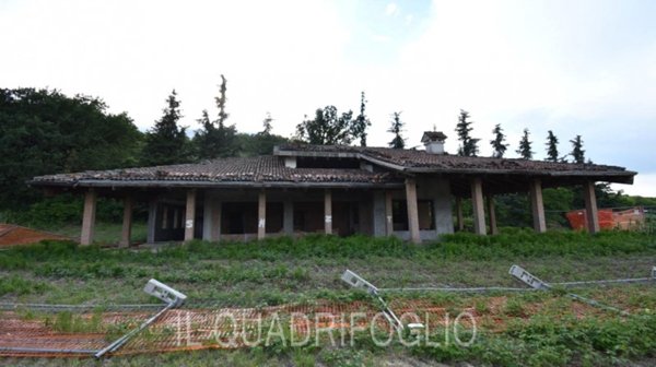 casa indipendente in vendita a Cesena in zona San Carlo
