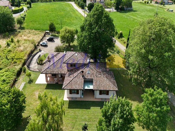casa indipendente in vendita a Cesena