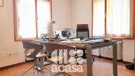 ufficio in vendita a Cesena in zona Centro Storico