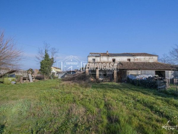 casa indipendente in vendita a Cesena in zona Marcorano