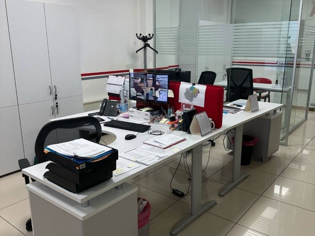 ufficio in vendita a Cesena in zona Calabrina