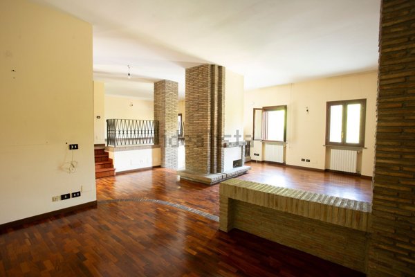 casa indipendente in vendita a Cesena