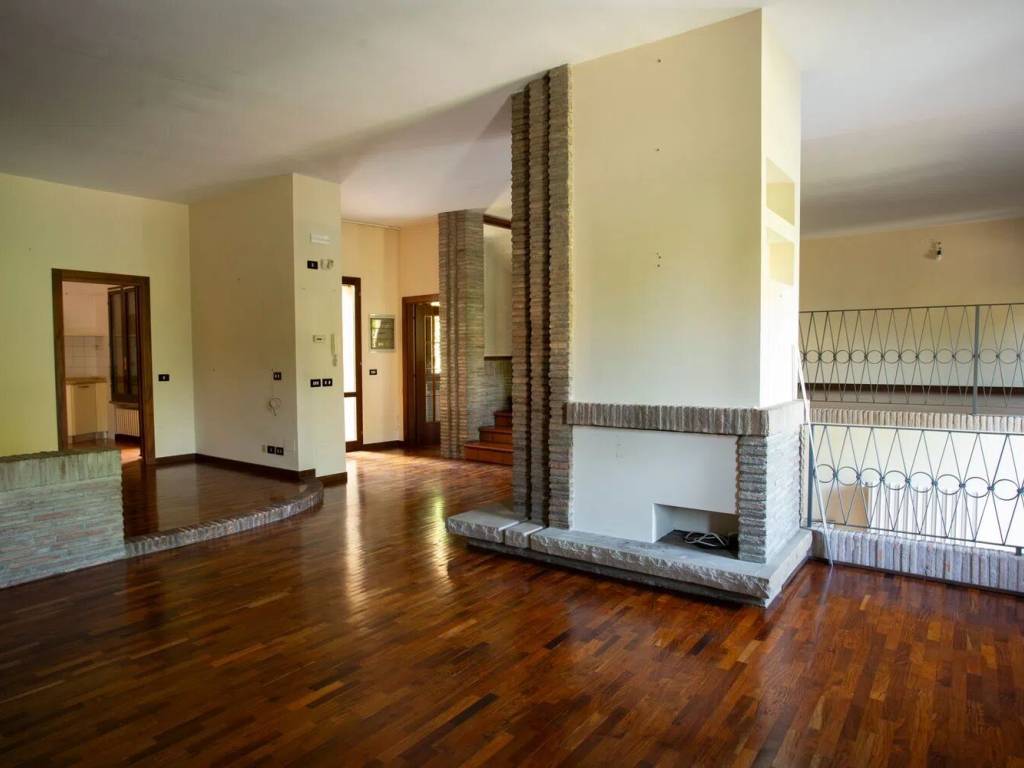casa indipendente in vendita a Cesena