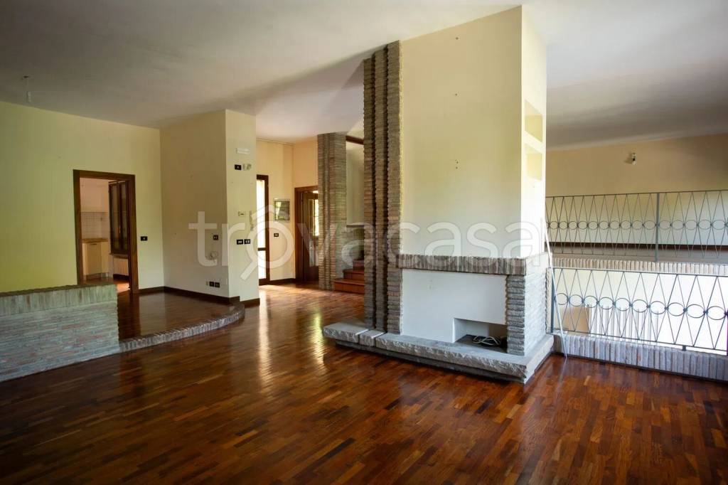 casa indipendente in vendita a Cesena in zona Centro Storico