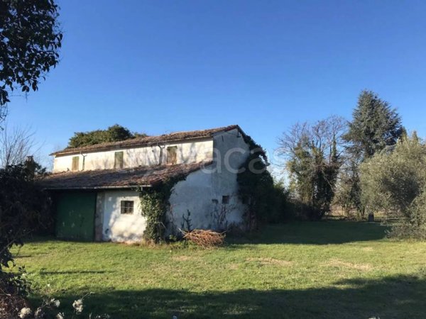 casa indipendente in vendita a Cesena in zona San Rocco