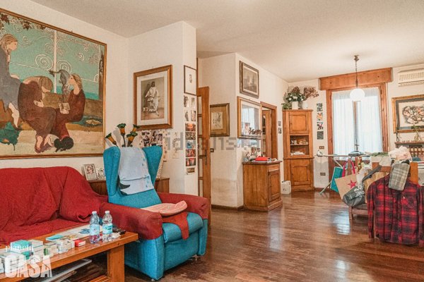 casa indipendente in vendita a Cesena