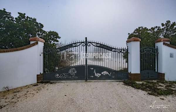 casa indipendente in vendita a Cesena