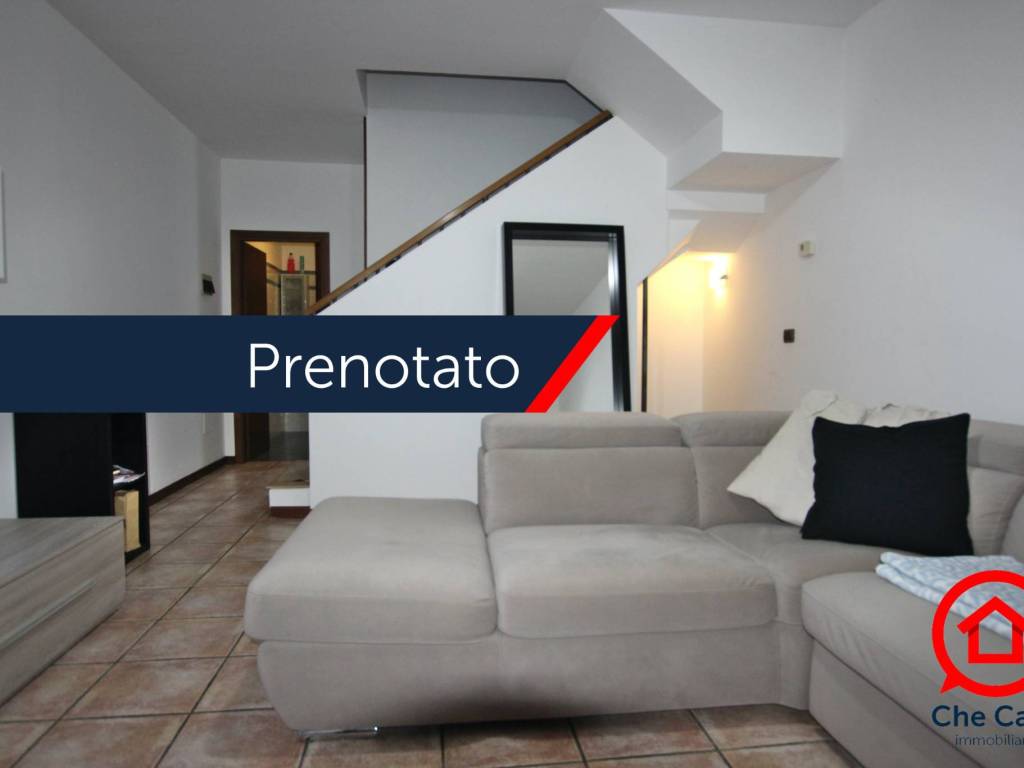 casa indipendente in vendita a Cesena in zona Marcorano