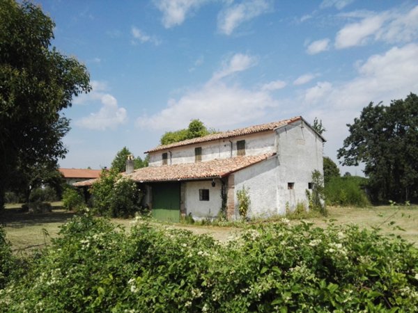 casa indipendente in vendita a Cesena in zona Centro Storico