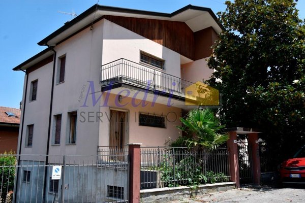 casa indipendente in vendita a Cesena