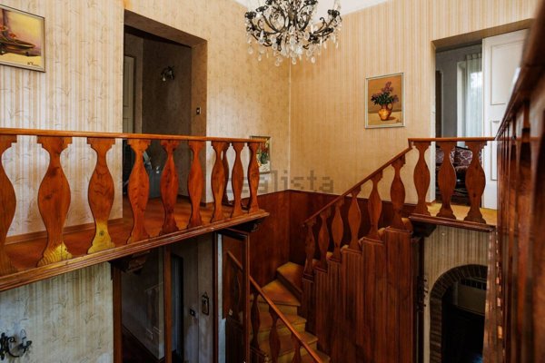 casa indipendente in vendita a Cesena in zona Roversano