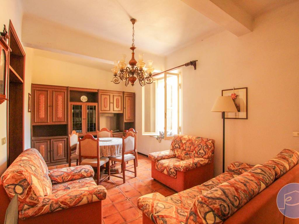 casa indipendente in vendita a Cesena in zona Centro Storico