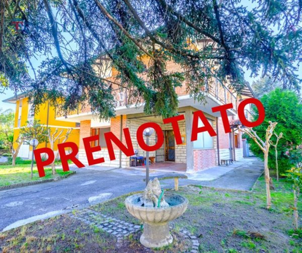 appartamento in vendita a Cesena in zona Diegaro/Capocolle