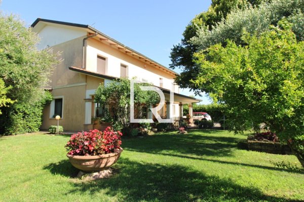 casa indipendente in vendita a Cesena
