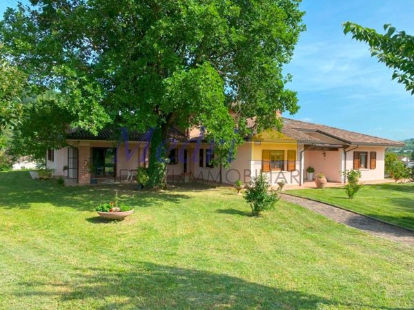 casa indipendente in vendita a Cesena