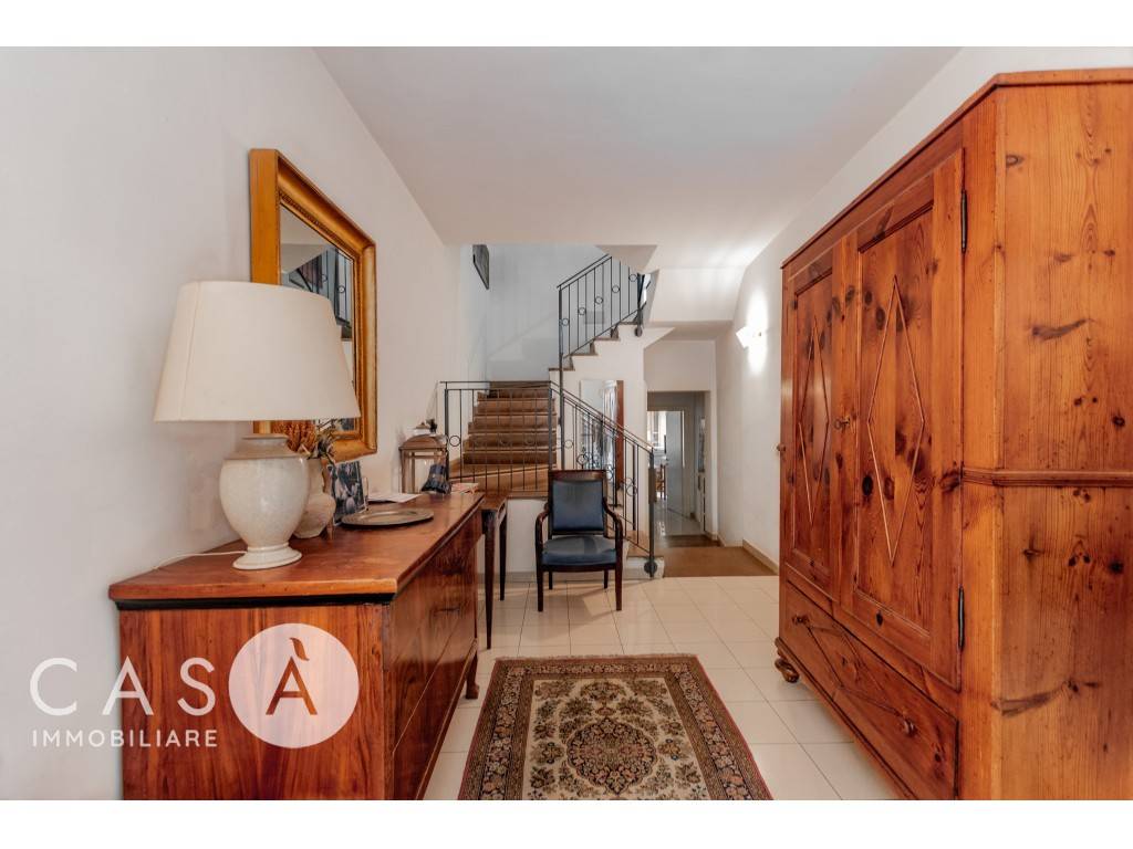 casa indipendente in vendita a Cesena in zona Centro Storico