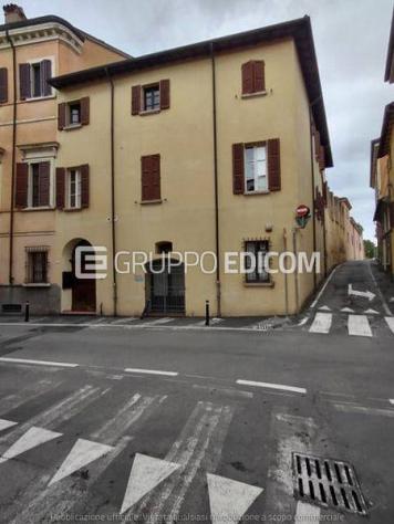 negozio in vendita a Cesena