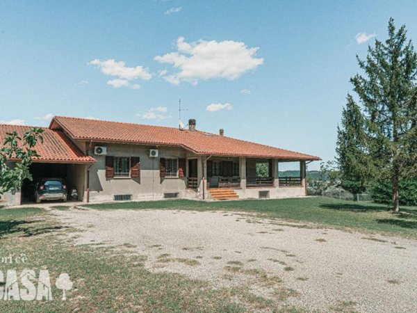casa indipendente in vendita a Cesena in zona Oltresavio