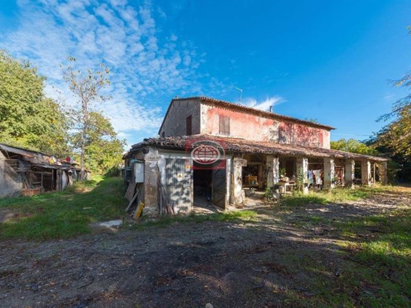 casa indipendente in vendita a Cesena in zona Bagnile