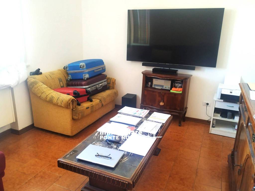 casa indipendente in vendita a Cesena in zona San Tomaso