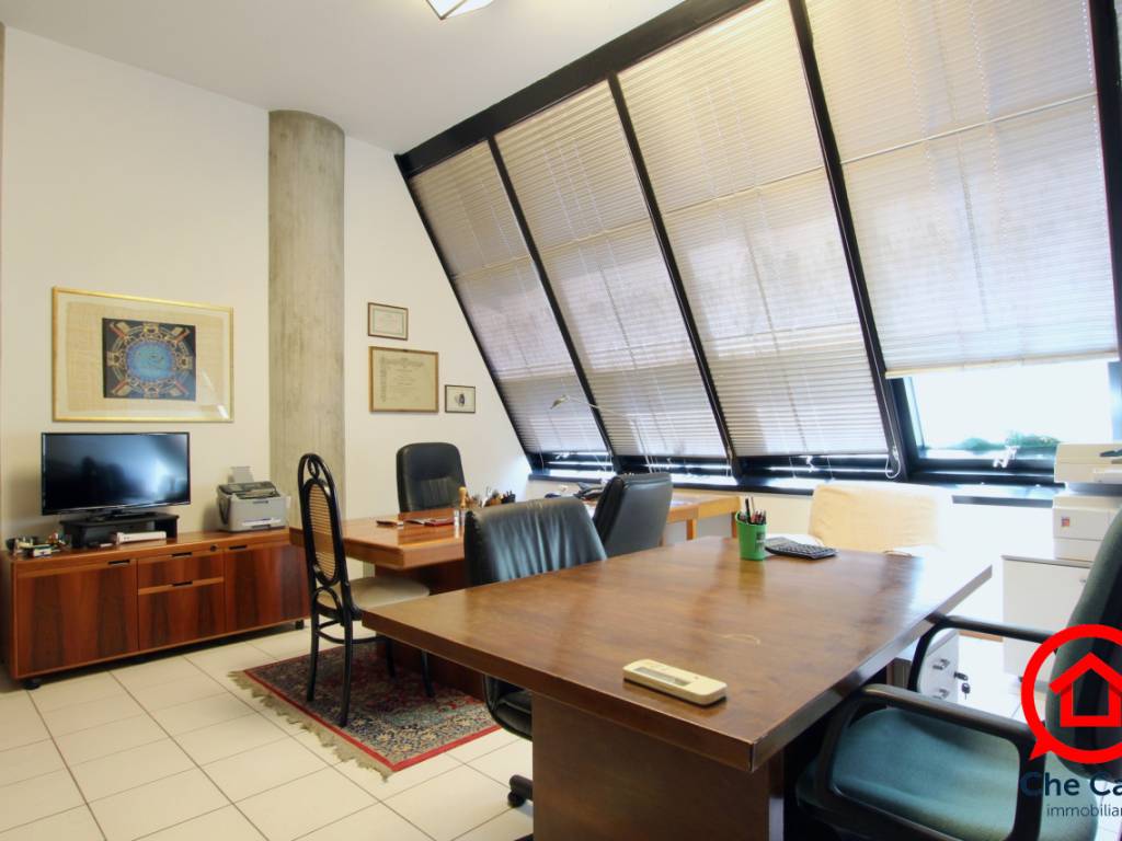 ufficio in vendita a Cesena in zona Centro Storico