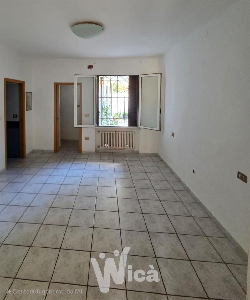 appartamento in vendita a Cesena in zona Centro Storico