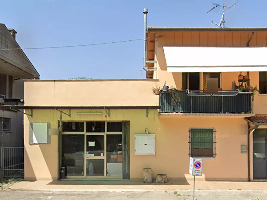 negozio in vendita a Cesena in zona San Giorgio