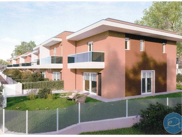 casa indipendente in vendita a Cesena in zona Centro Storico