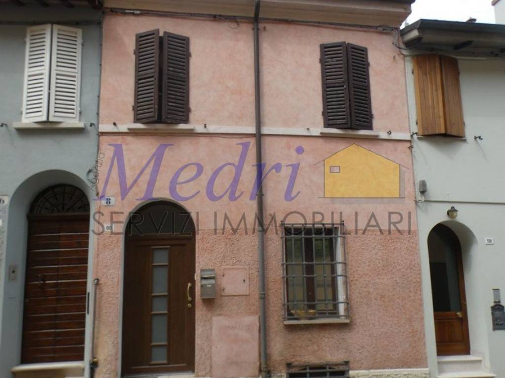 casa indipendente in vendita a Cesena in zona Centro Storico