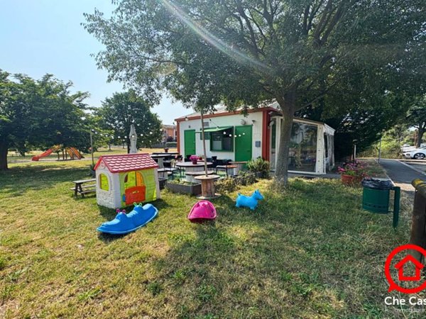 negozio in vendita a Cesena in zona Bulgarnò
