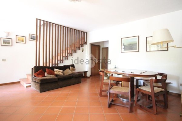 casa indipendente in vendita a Cesena in zona Fiorenzuola