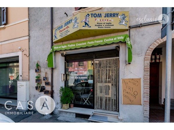 locale di sgombero in vendita a Cesena in zona Macerone