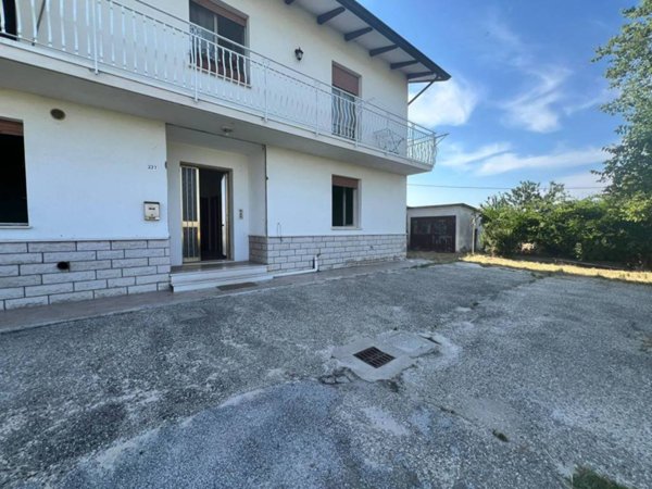 appartamento in vendita a Cesena in zona Settecrociari