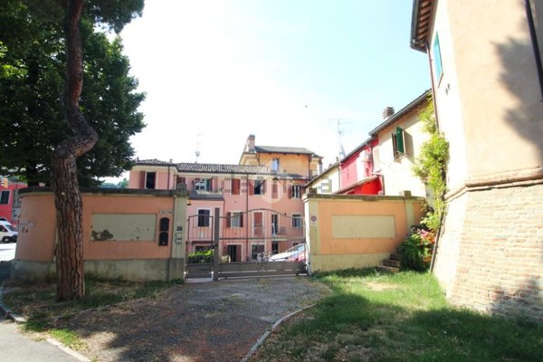 appartamento in vendita a Cesena in zona Barriera